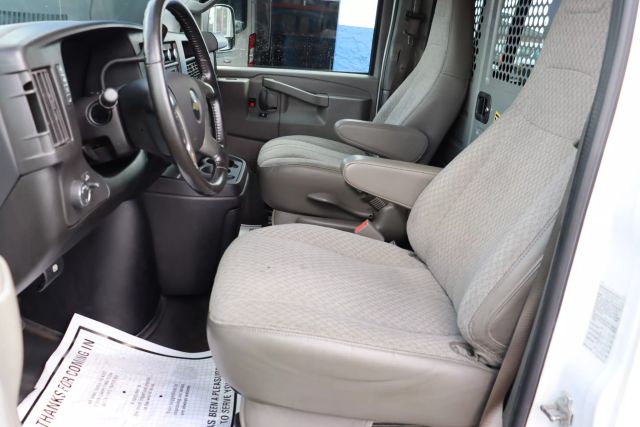 2018 Chevrolet Express 2500 Cargo - Image 9