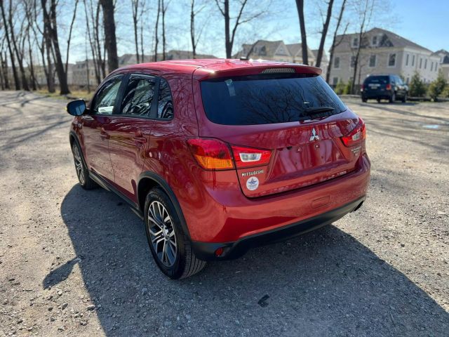 2016 Mitsubishi Outlander Sport Se Sport Utility 4d - Image 8
