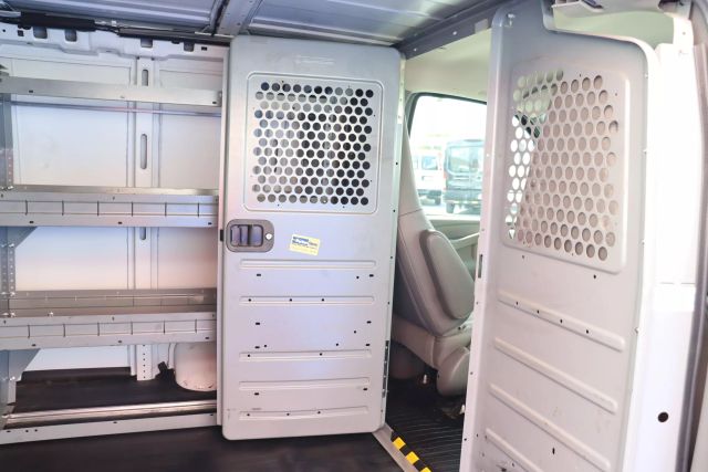 2018 Chevrolet Express 2500 Cargo - Image 6