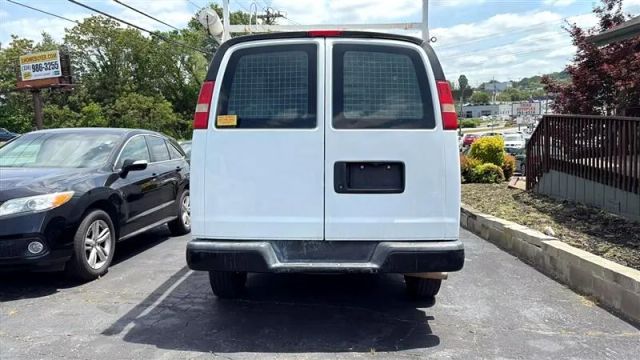 2015 Chevrolet Express 2500 Cargo - Image 6