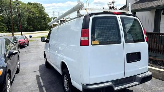 2015 Chevrolet Express 2500 Cargo - Image 7