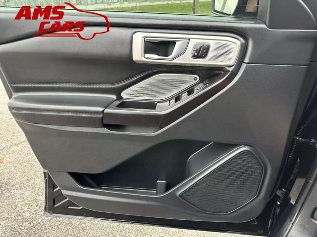 2020 Ford Explorer - Image 44
