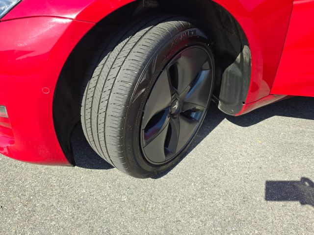 2018 Tesla Model 3 - Image 9