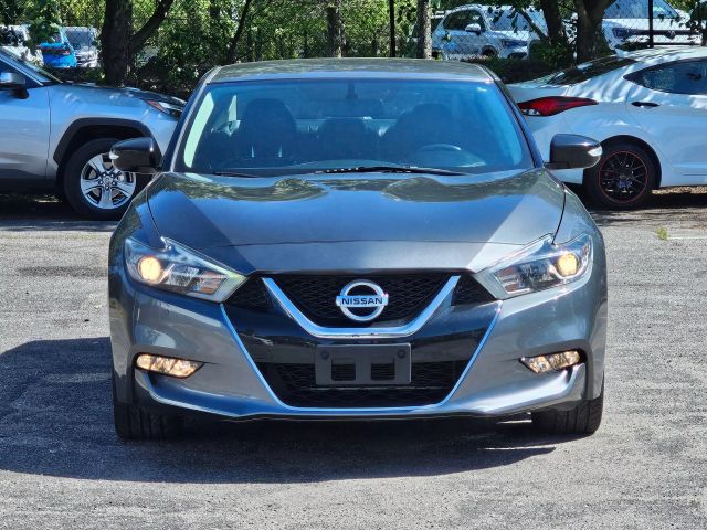 2018 Nissan Maxima - Image 2