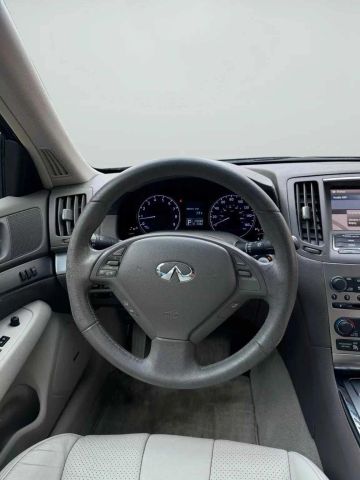 2011 Infiniti G - Image 28