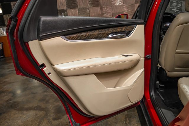 2019 Cadillac Xt5 Sport Utility 4d - Image 38