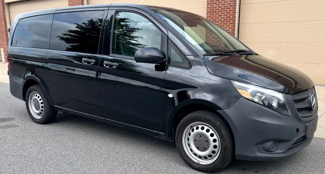 2018 Mercedes-benz Metris Passenger - Image 2