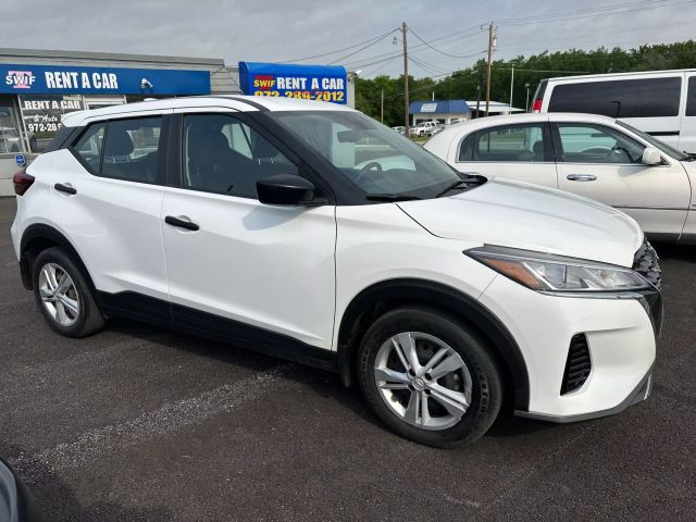 2022 Nissan Kicks - Image 2