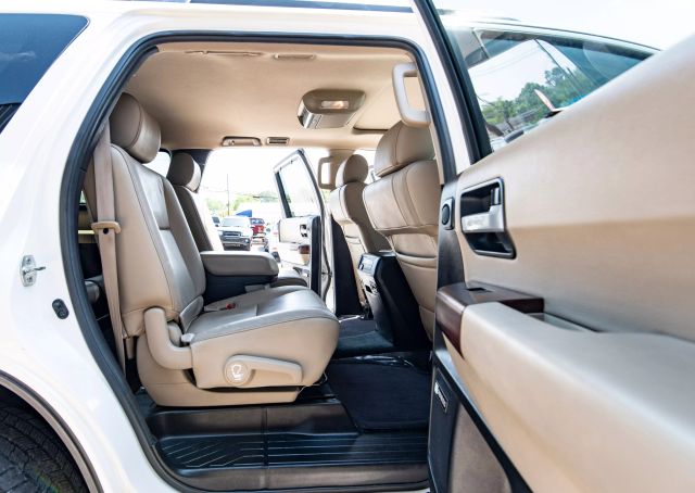 2014 TOYOTA SEQUOIA SUV WHITE AUTOMATIC - Auto Masters of Carolinas