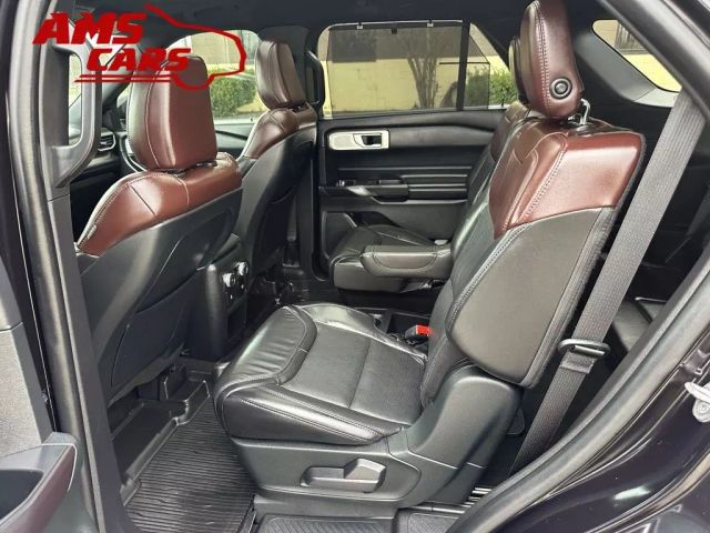 2020 Ford Explorer - Image 12