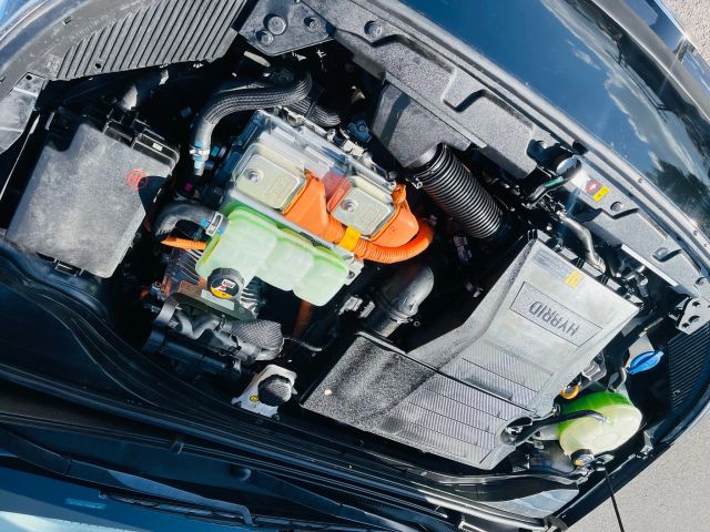 2019 Hyundai Ioniq Hybrid - Image 12
