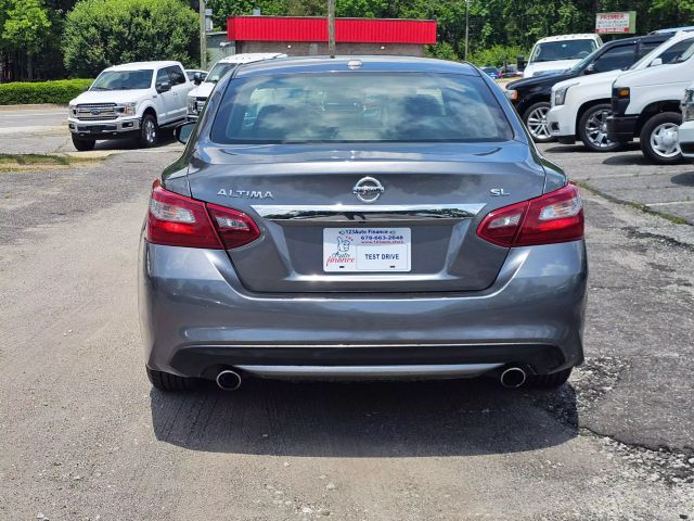 2018 Nissan Altima - Image 7