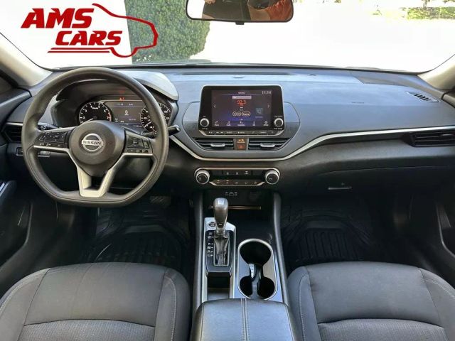 2021 Nissan Altima - Image 9