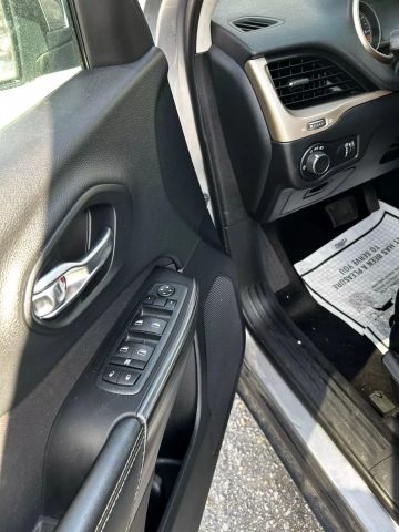 2014 Jeep Cherokee - Image 8