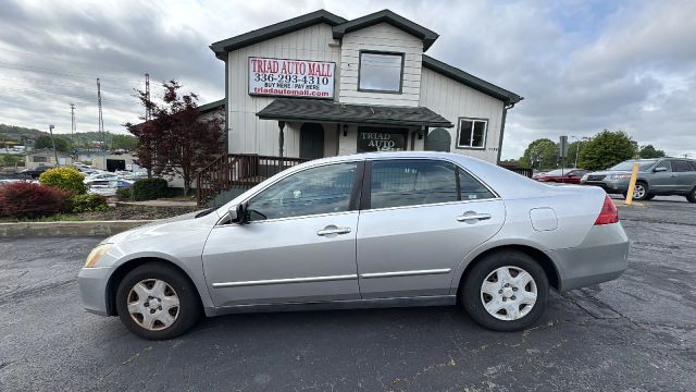 2007 Honda Accord - Image 8