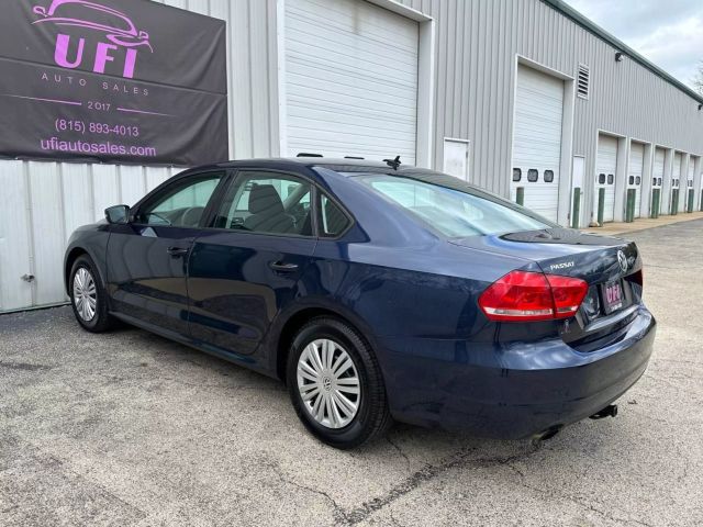 2014 Volkswagen Passat - Image 13