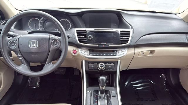 2014 Honda Accord - Image 23