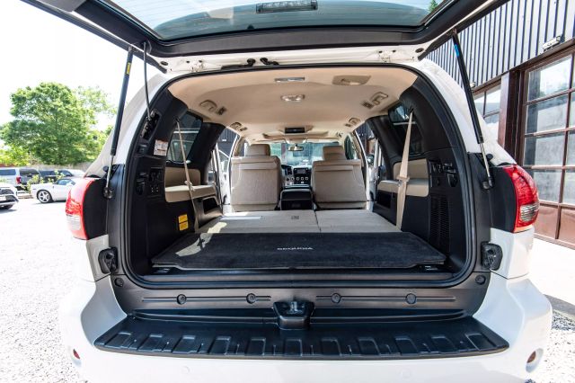 2014 TOYOTA SEQUOIA SUV WHITE AUTOMATIC - Auto Masters of Carolinas