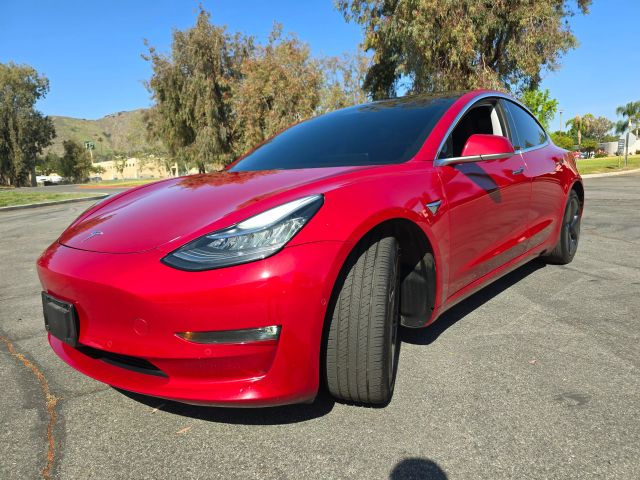 2018 Tesla Model 3 - Image 3
