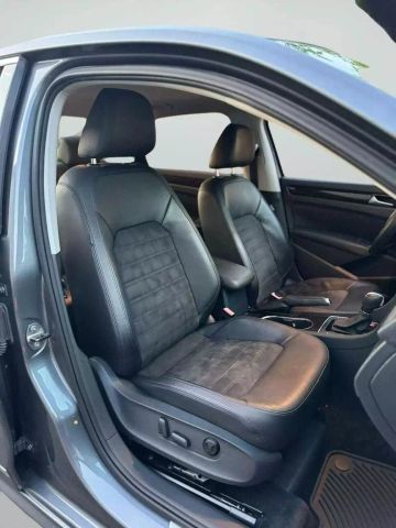 2014 Volkswagen Passat - Image 22