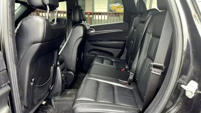 2015 Jeep Grand Cherokee - Image 13