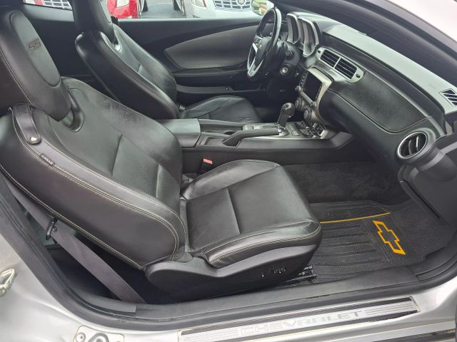 2014 Chevrolet Camaro - Image 10