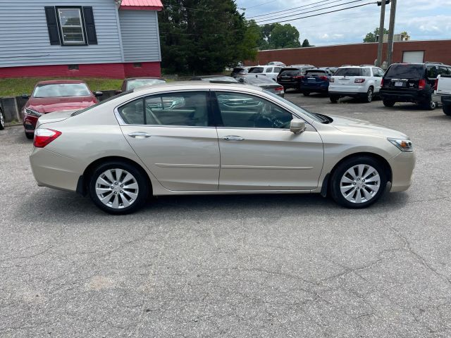 2015 Honda Accord - Image 4