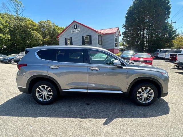 2019 Hyundai Santa Fe - Image 3