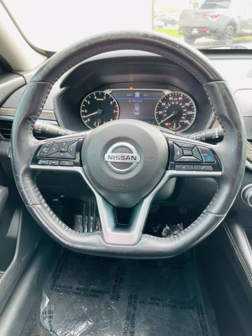 2019 Nissan Altima - Image 27