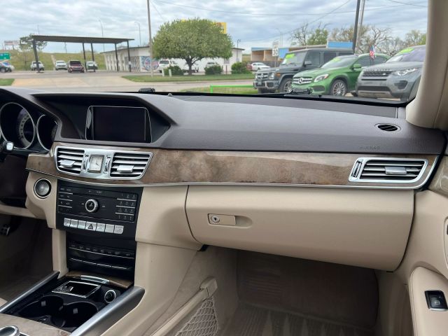 2016 MERCEDES-BENZ E-CLASS SEDAN V6, 3.5 LITER E 350 SEDAN 4D