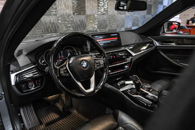 2017 Bmw 5 Series 530i Sedan 4d - Image 3