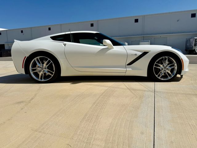 2016 Chevrolet Corvette - Image 5