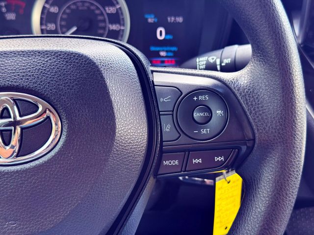 2022 Toyota Corolla - Image 18