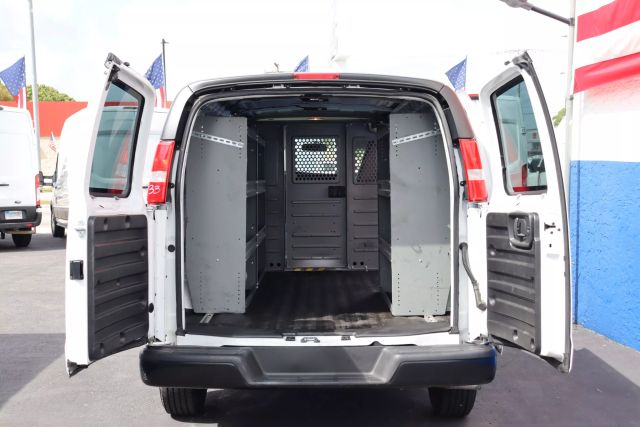 2018 Chevrolet Express 2500 Cargo - Image 3