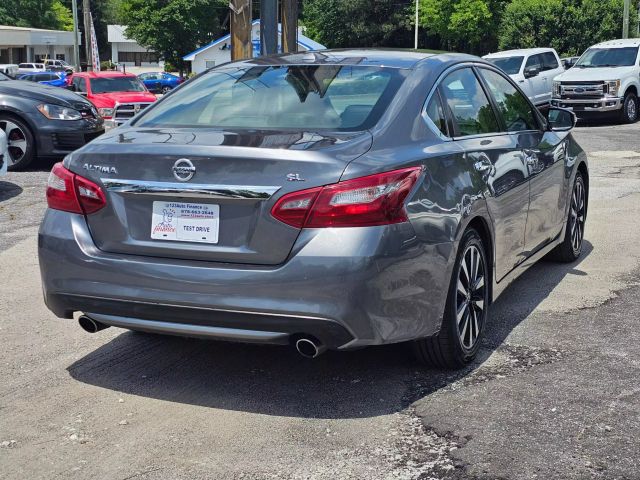 2018 Nissan Altima - Image 8