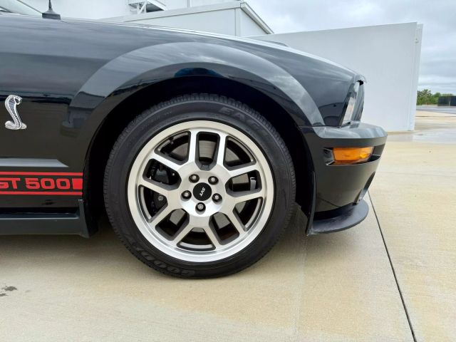 2007 Ford Mustang - Image 9