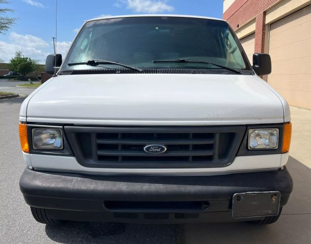 2005 Ford E150 Super Duty Cargo - Image 7