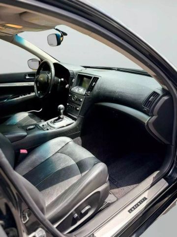 2013 Infiniti G - Image 20