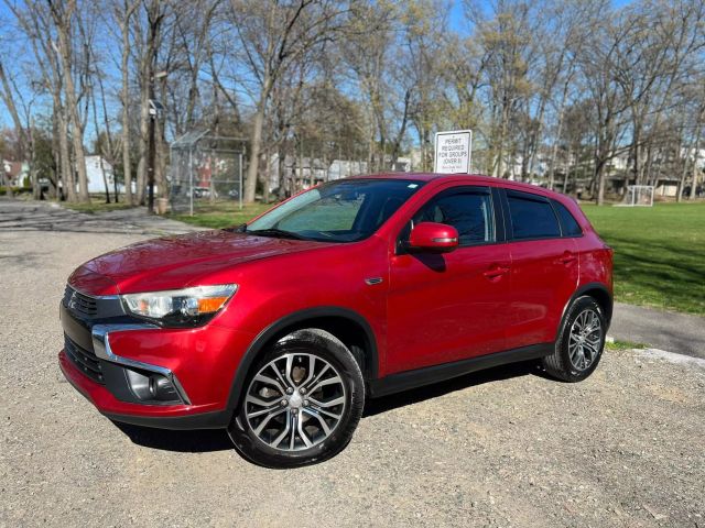 2016 Mitsubishi Outlander Sport Se Sport Utility 4d - Image 4