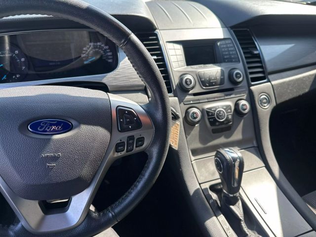 2016 Ford Taurus - Image 7
