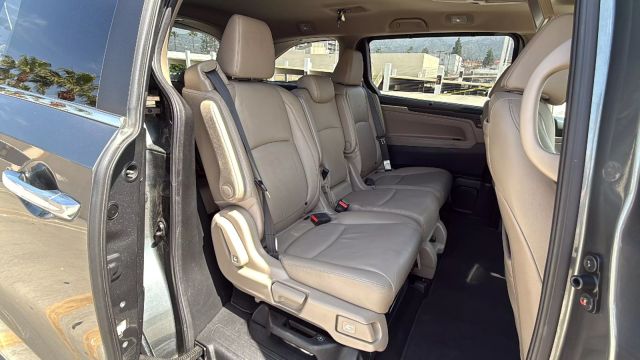 2018 Honda Odyssey - Image 19
