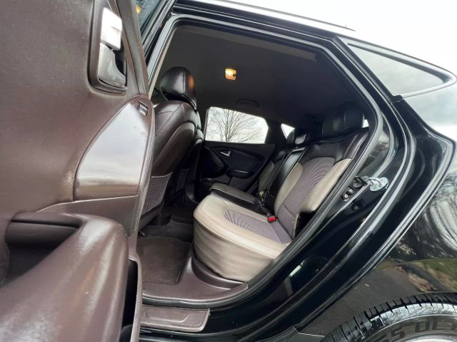 2013 Hyundai Tucson Gls Sport Utility 4d - Image 10