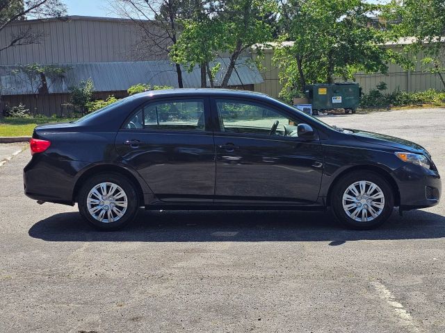 2009 Toyota Corolla - Image 4