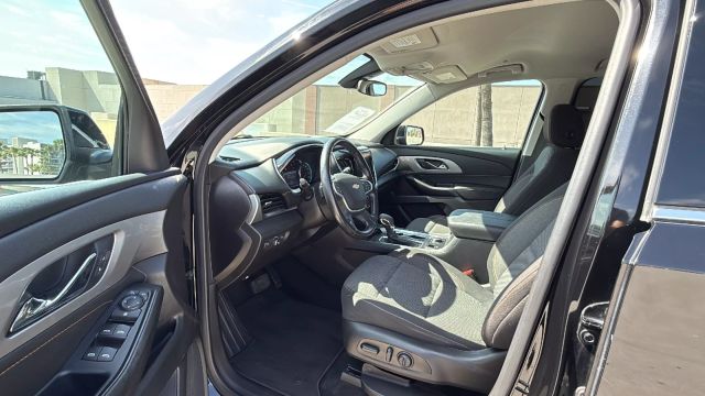 2021 Chevrolet Traverse - Image 9