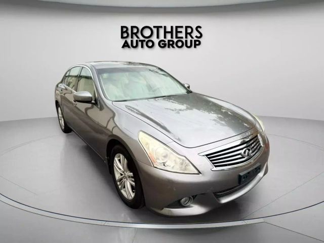 2011 Infiniti G - Image 2