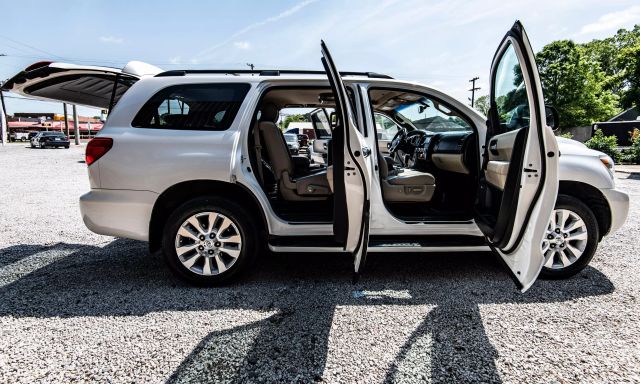 2014 TOYOTA SEQUOIA SUV WHITE AUTOMATIC - Auto Masters of Carolinas