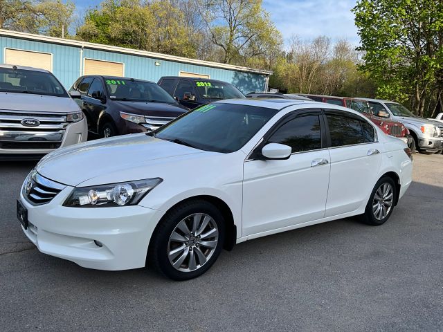 2011 Honda Accord - Image 2