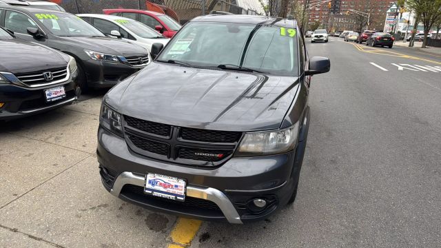 2019 DODGE JOURNEY SUV V6, 3.6 LITER CROSSROAD SPORT UTILITY 4D