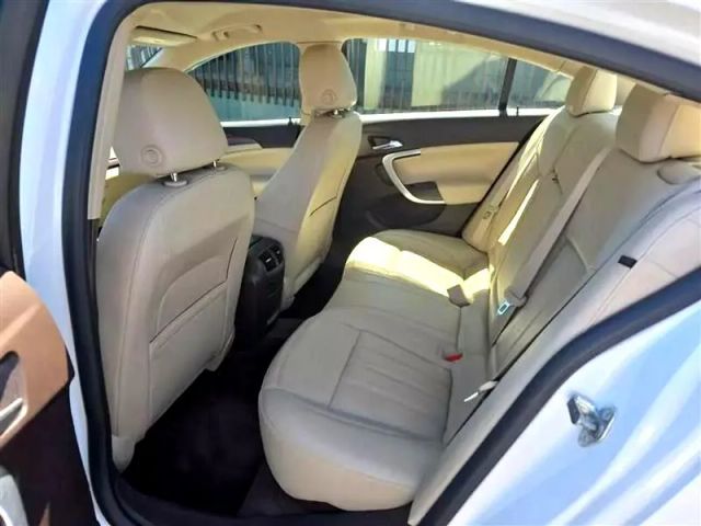 2016 Buick Regal - Image 21
