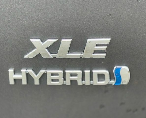 2016 Toyota Rav4 Xle Hybrid Sport Utility 4d - Image 18